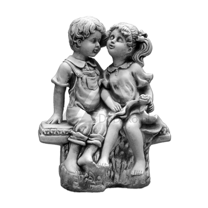 Figury dekoracyjne - dziewczynka i chłopczyk na ławeczce