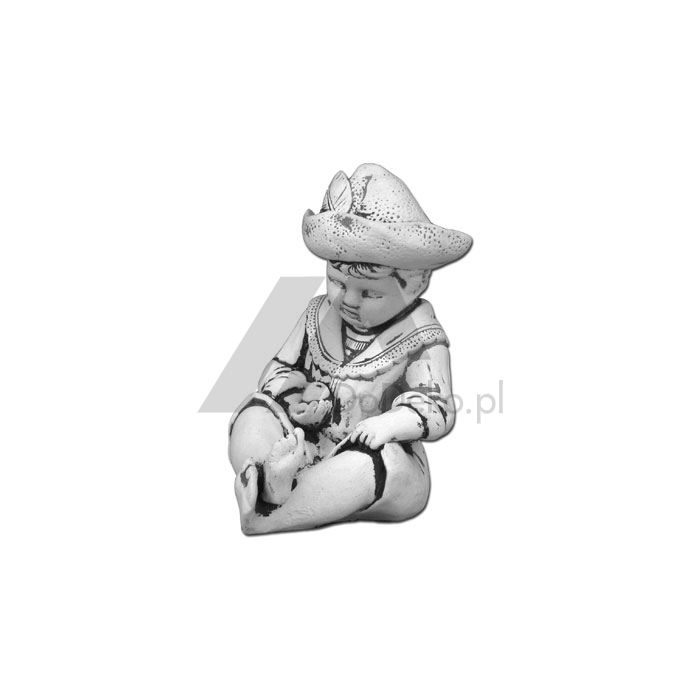 Figurka betonowa siedzący chłopiec